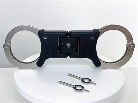 tch handcuffs